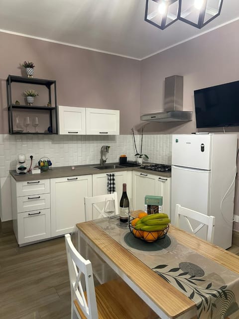 Kitchen or kitchenette, kitchen