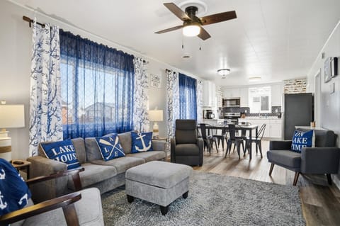 Angler's Cottage with Boat Parking by Lake Erie House in Lake Erie