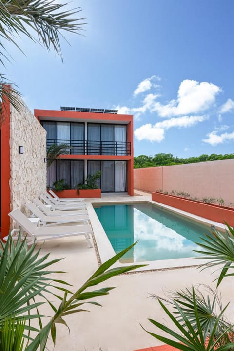 Property building, Pool view