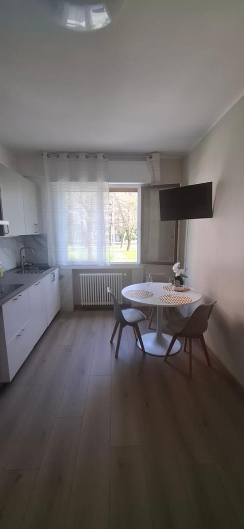 TV and multimedia, Dining area