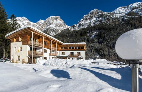 Property building, Winter