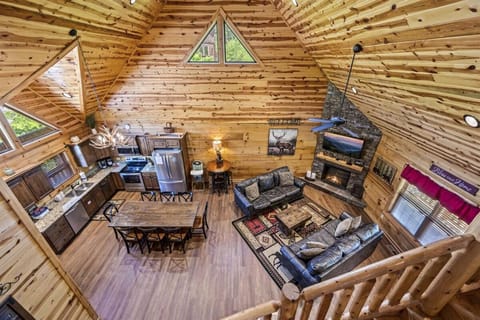 Trails End Lodge By Echo Peak Vacations House in Pigeon Forge