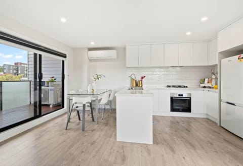 Kitchen or kitchenette, Dining area, dishwasher, oven, stove, toaster