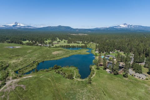 Kieras Cabin Cabin in Oregon