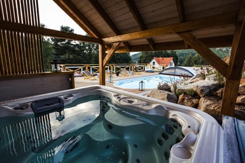 Hot Tub, Pool view, Swimming pool