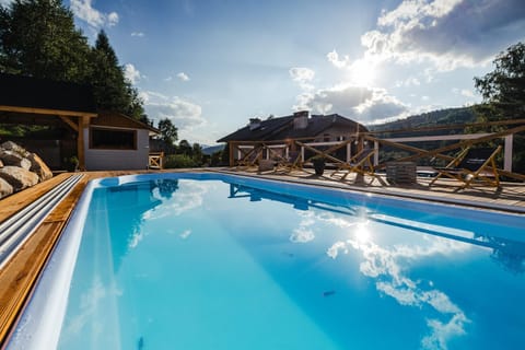 Pool view, Swimming pool, sunbed
