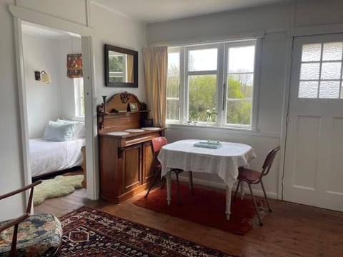 Shepherdess Hut House in Cambridge