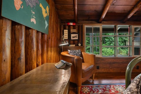 Lookout Log Cabin Cabin in Mount Hood Village