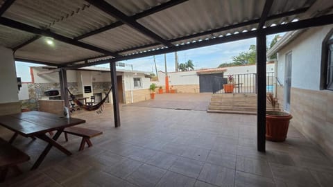 Casa Ferias Aloha House in São Pedro da Aldeia