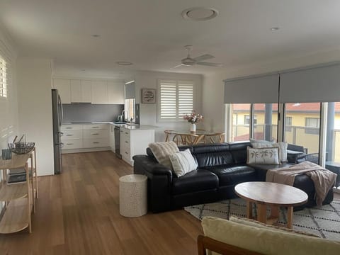 BBQ facilities, Kitchen or kitchenette, Living room, Seating area, Dining area, dishwasher, kitchen, air conditioner