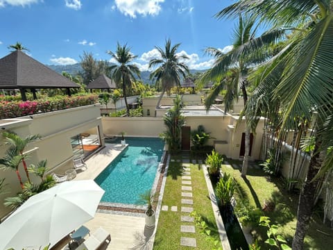 Property building, Day, Garden, Mountain view, Swimming pool