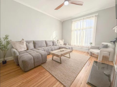 Communal lounge/ TV room, TV and multimedia, Living room