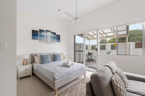 Living room, Bedroom