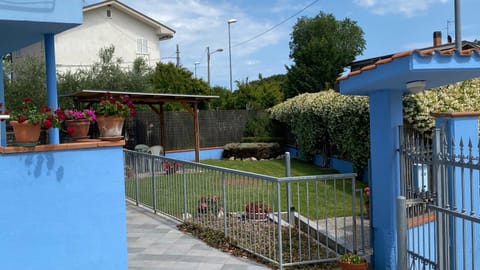 BBQ facilities, Garden