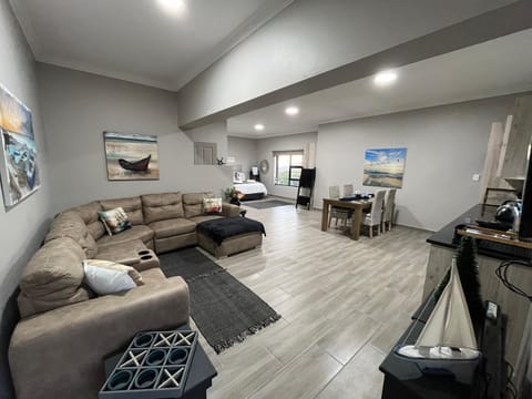 Living room, Dining area, Bedroom, kitchen