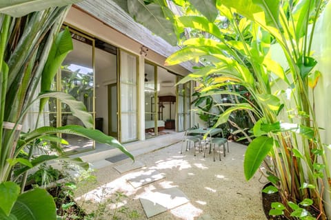 Patio, Day, Garden, Seating area, Garden view, Inner courtyard view