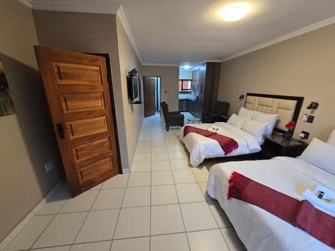 Bed, Photo of the whole room, wardrobe