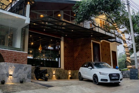 Property building, Parking