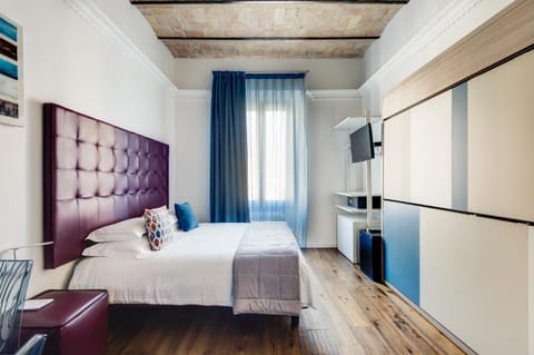 Photo of the whole room, Family