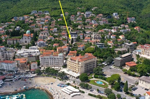 Property building, Location