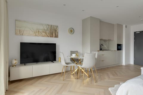 Kitchen or kitchenette, Living room, Dining area