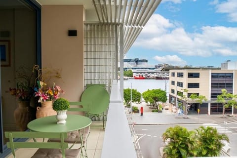 Patio, View (from property/room), Balcony/Terrace, Seating area, Sea view