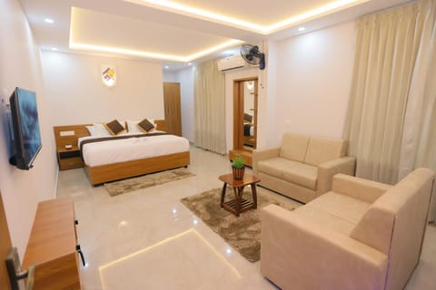Seating area, Bedroom
