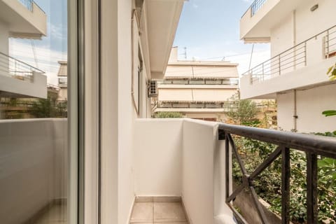 Misty Grey Apartment near City Centre Apartment in Heraklion