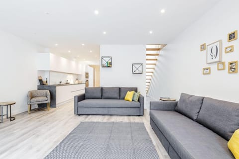 Communal lounge/ TV room, Living room