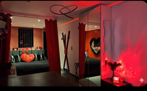 Bed, Photo of the whole room