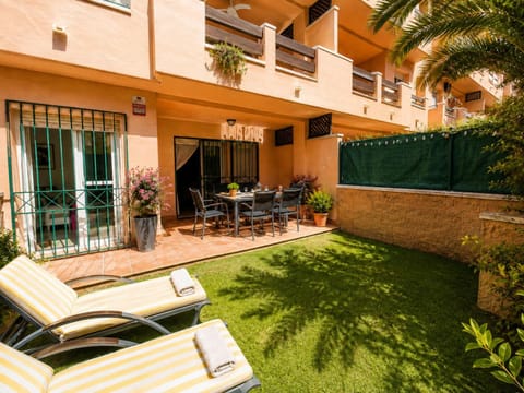 Patio, Garden, sunbed