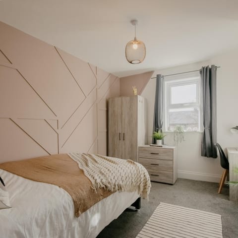 Bed, Bedroom, wardrobe