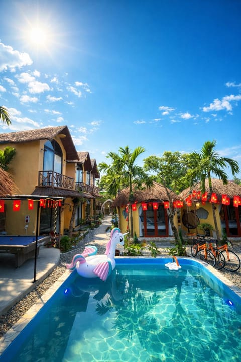 Property building, Swimming pool