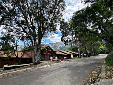 Property building, Natural landscape