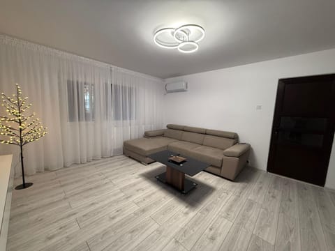 XOX apartament Apartment in Craiova