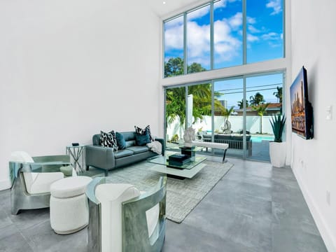 Villa Oasis Mirage Villa in North Bay Village