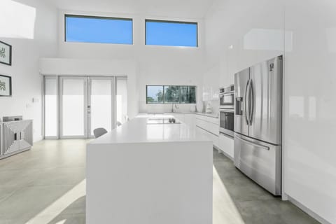 Villa Oasis Mirage Villa in North Bay Village