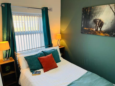 Comfortable 2 bed house in Widnes - sleeps 6 Apartment in Widnes