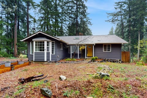 Anderson Island Escape House in Anderson Island