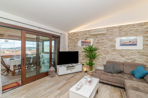 Attico Stella Maris House in Palau