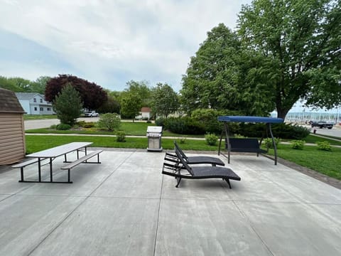 600 Lakeshore home House in Lake Pepin