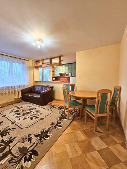 Kitchen or kitchenette, Living room, Photo of the whole room, Seating area, Dining area, Bedroom