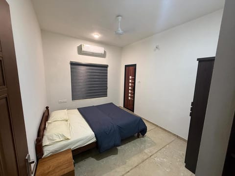 Photo of the whole room, Bedroom, fireplace, air conditioner