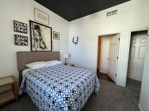 Battlefield Getaway House in Jerusalem Township