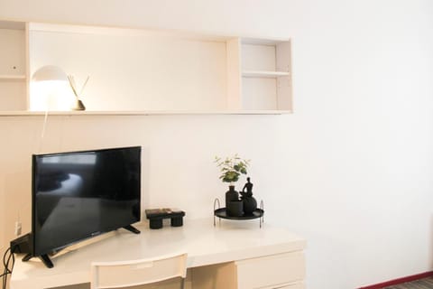 Practical studio in the heart of La Défense Apartment in Courbevoie