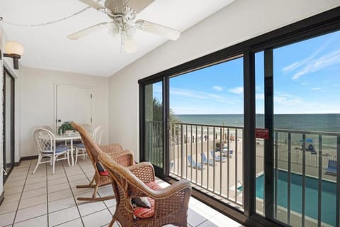 Gulf Tower 1B and 1C House in West Beach