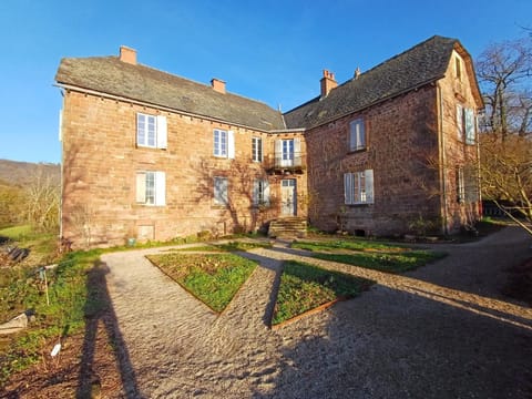 Property building, Garden view