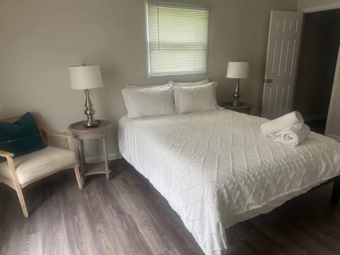 Modern 3-Suite Home on 3 Acres - Pet-Friendly House in Fishers