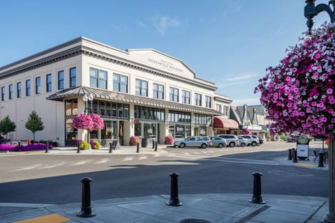 Property building, Facade/entrance