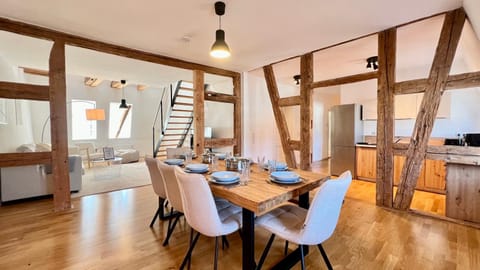 Living room, Dining area